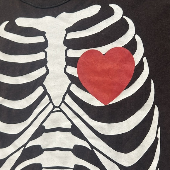 Chaser Black Skeleton w red heart graphic Long Sleeve Tee size 6 kids new - Picture 3 of 8